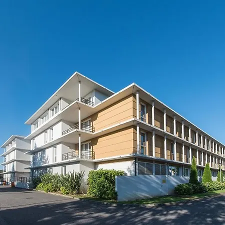 Meuble Avec Parking Idealement Place Apartment