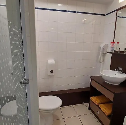 Meuble Avec Parking Idealement Place Apartment Idron